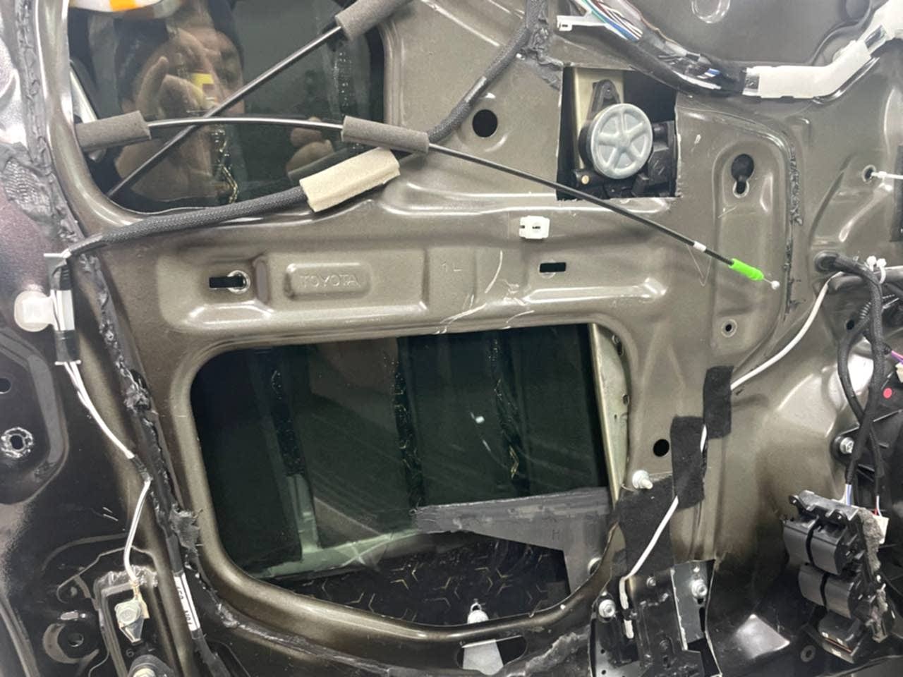 Установка двойных стёкол с тонировкой Установка двойных стёкол с тонировкой