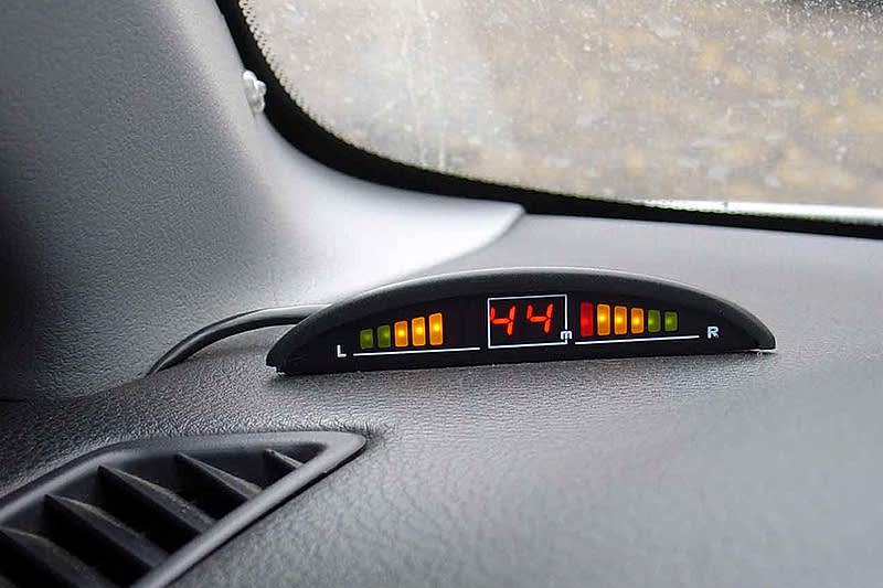 Установка парктроников Установка парктроников