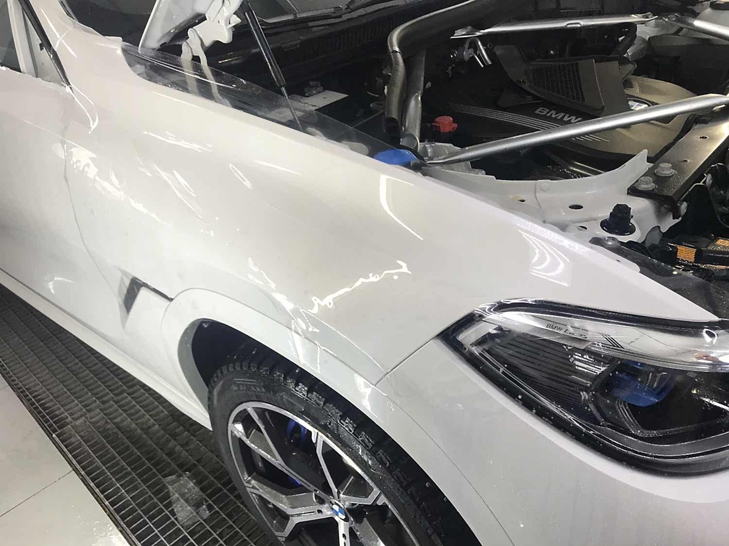 Бронирование кузова плёнкой Бронирование кузова плёнкой